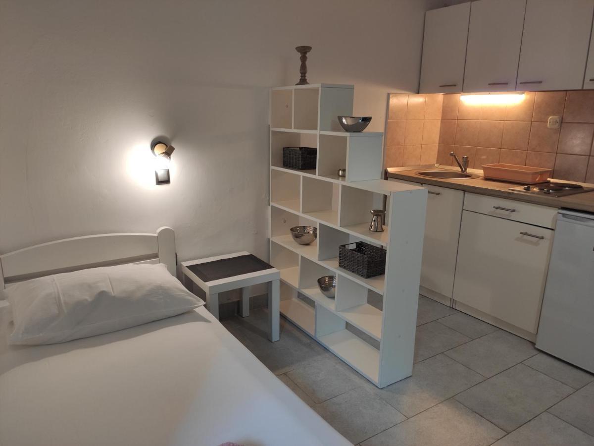 Apartments With A Parking Space Novalja, Pag - 6552 Exterior foto